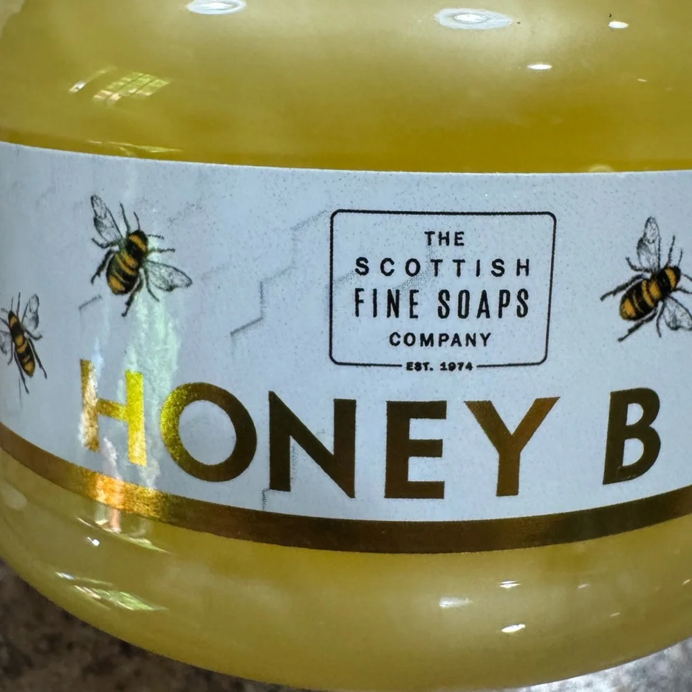 HONEY BEE LEMON AND HONEY CREAM HAND SOAP - Picture 4 of 5